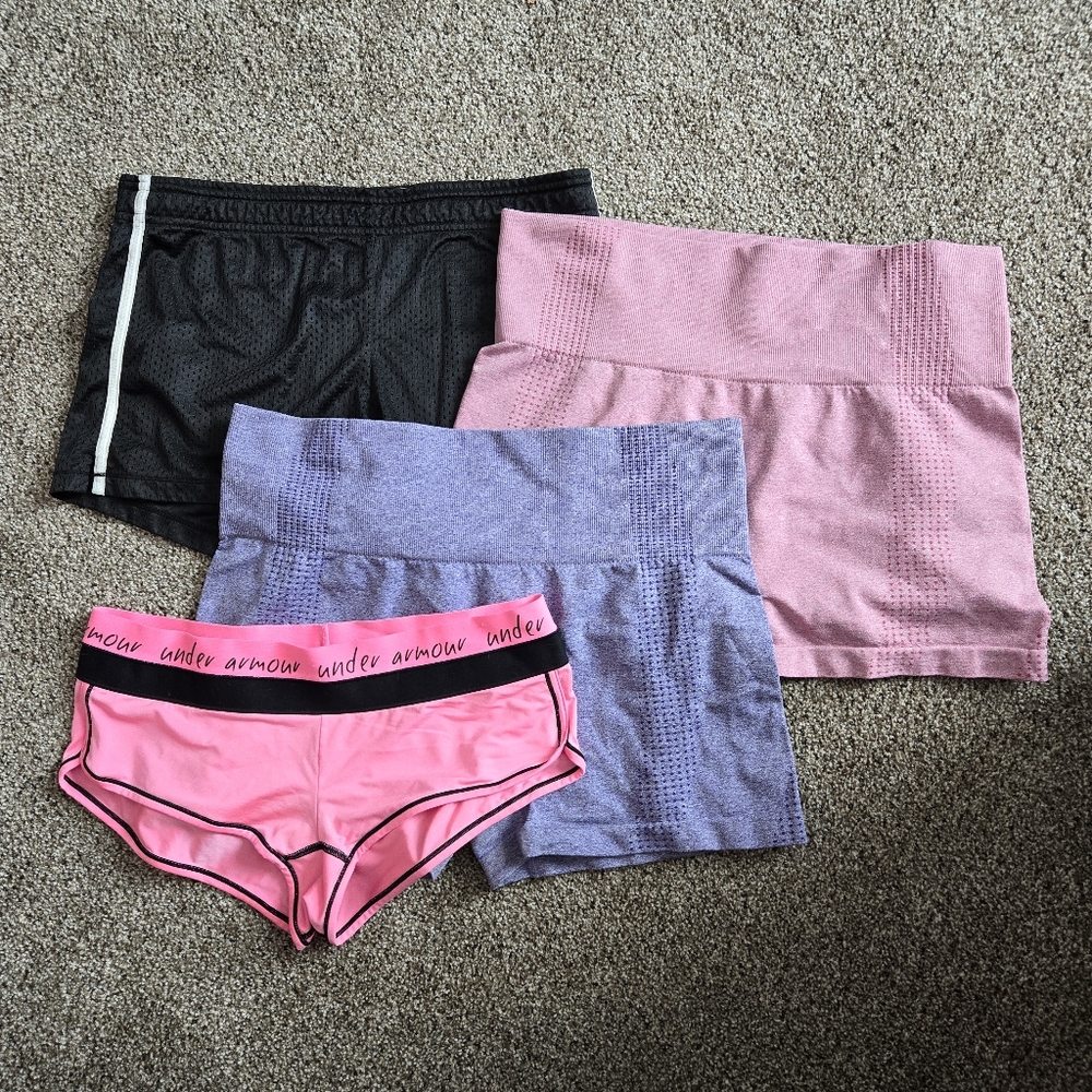 Gym shorts bundle under Armour soffee size medium